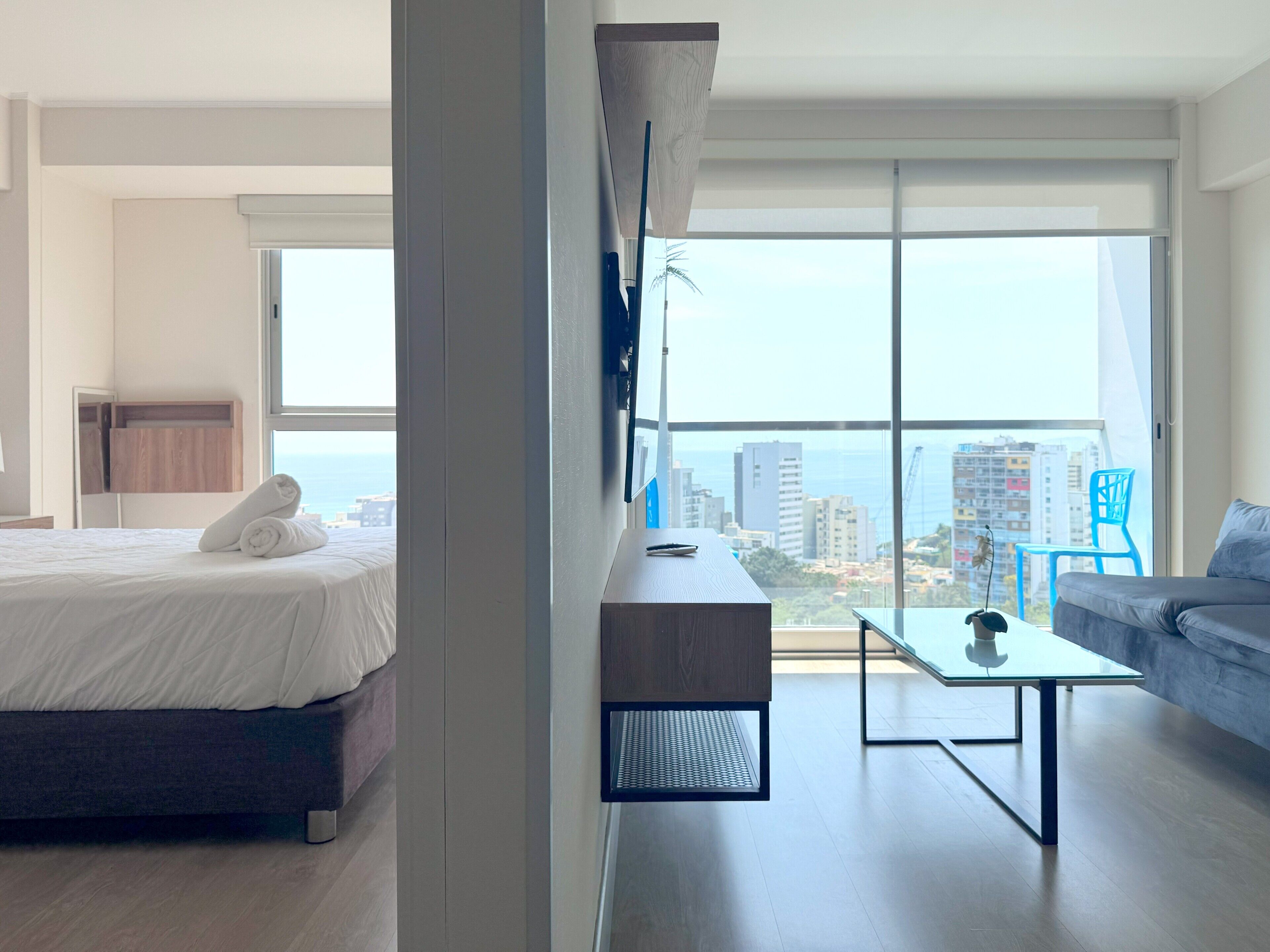 1 chambre, fer et planche à repasser, Wi-Fi gratuit, draps fournis