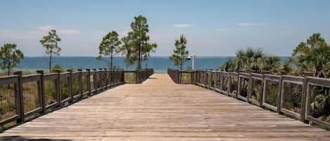 Una playa cerca