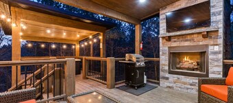 NEW! SEXY Cabin~Adult Getaway