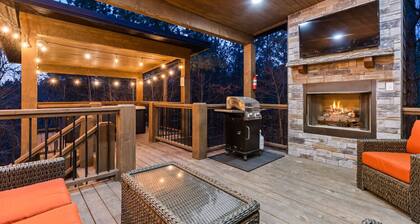 NEW! SEXY Cabin~Adult Getaway