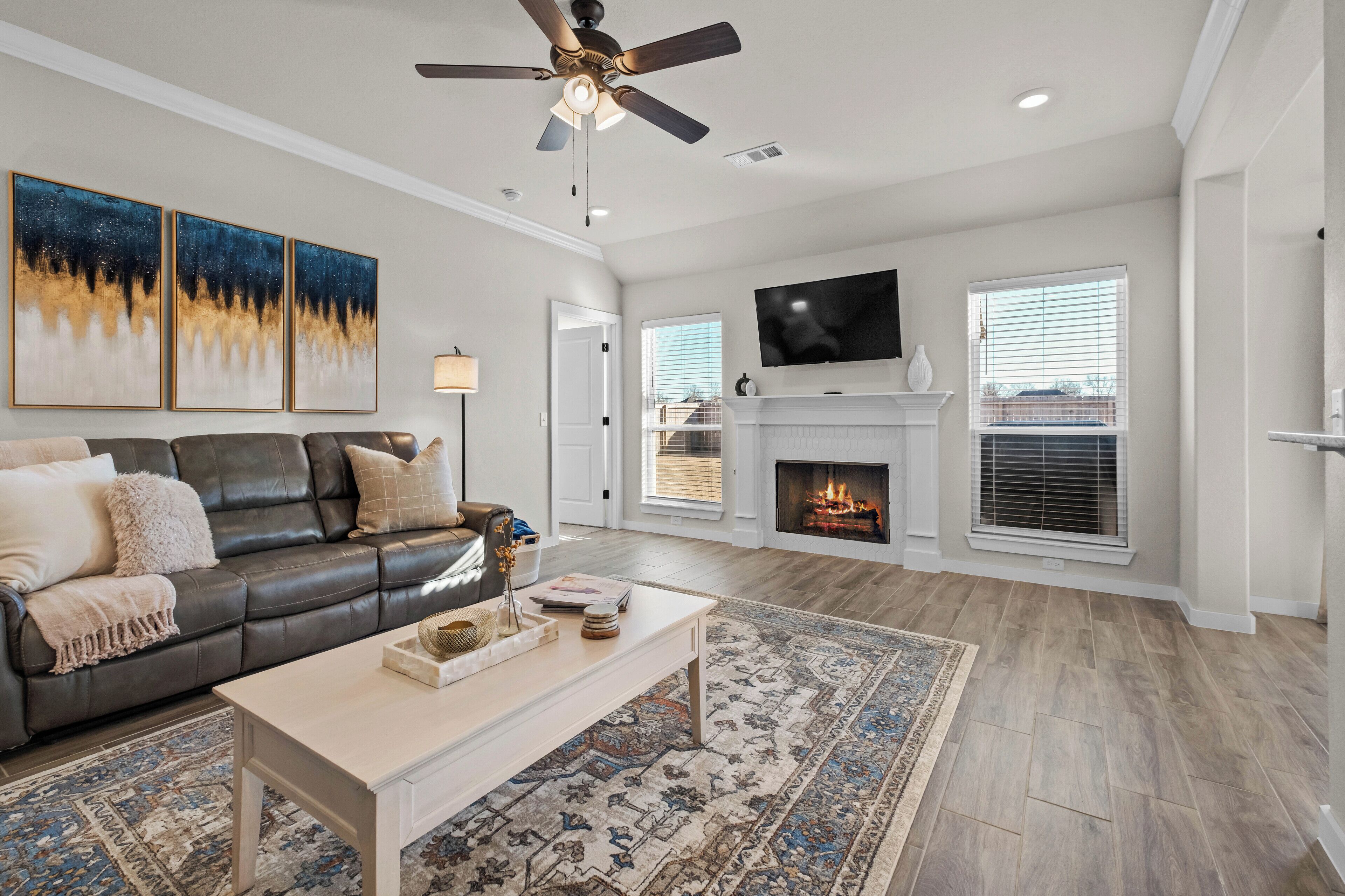 Smart-TV, Kamin, Tischfußball