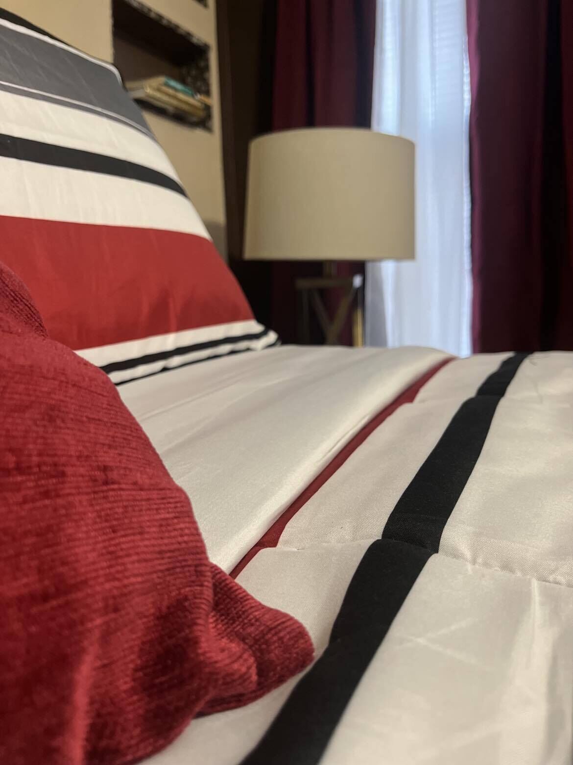 3 camere, una scrivania, Wi-Fi gratuito, lenzuola