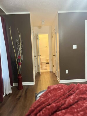 Interior - Stay in a cozy downtown cottage within 5 mi of I-95, Hwy 301 & NC Hwy 87! (Fayetteville)