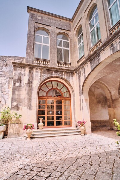 Palazzo Scarciglia