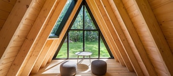 The Bend: Stony Clove Suite • Pool • Sauna • Creek