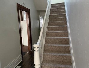 Interior - Spacious 4BR near Downtown (Pittsburgh)