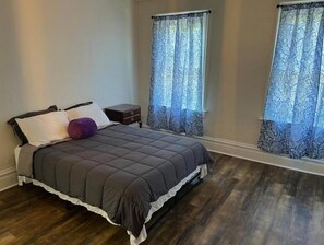 4 bedrooms - Spacious 4BR near Downtown (Pittsburgh)