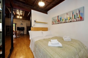 1 bedroom, free WiFi, bed sheets - Trastevere, vacation rental in the city center (Roma)