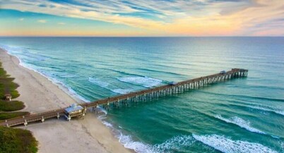 BIMINI RETREAT.★★★★★ 9. NEAR BEACHES / PGA / DOWNTOWN / ROGER DEAN STADIUM