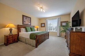 4 Schlafzimmer, Bügeleisen/Bügelbrett, Reisekinderbett, WLAN