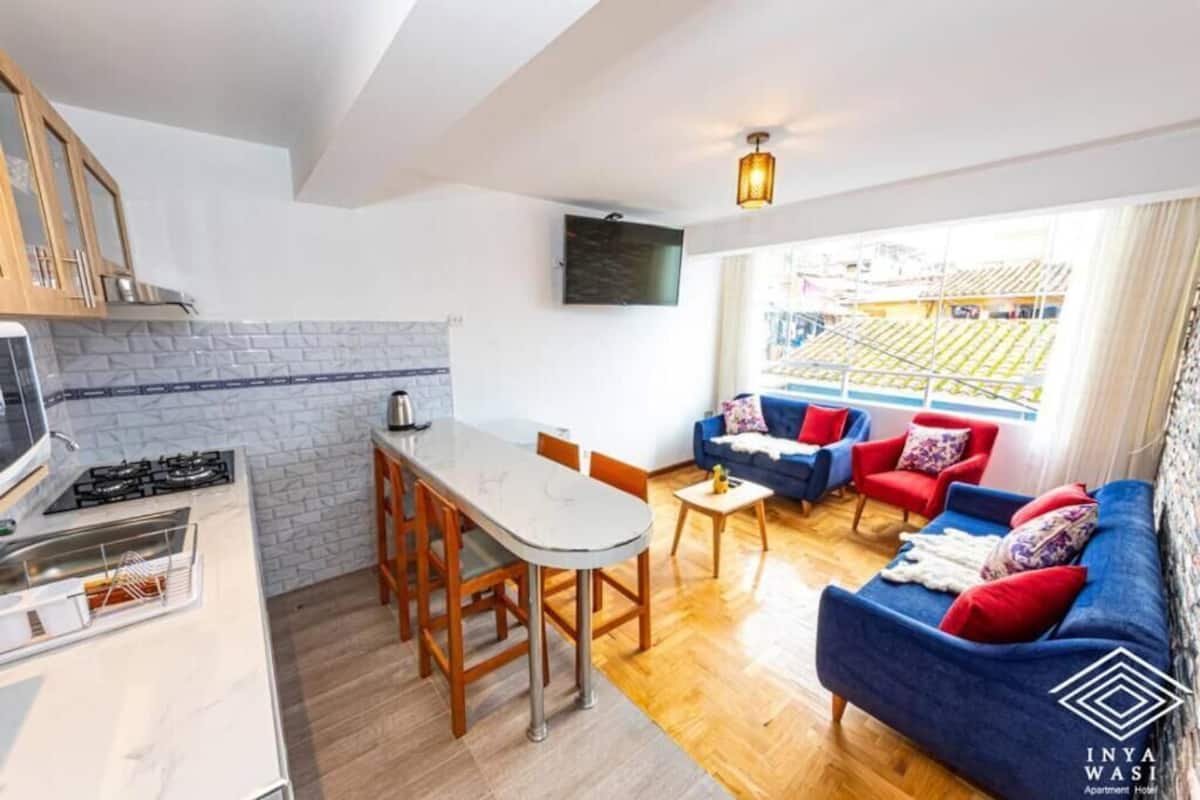 Executive Apartment | Living area | Flat-screen TV