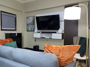 Smart TV, video games, stereo