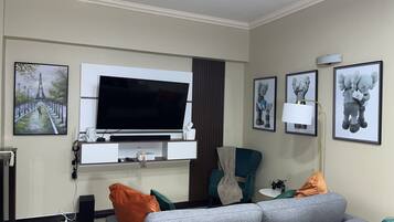 Smart TV, video games, stereo