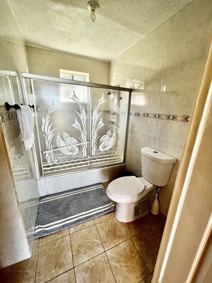 Handtücher, Toilettenpapier