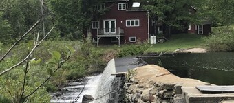 Farmhouse on Otis Pond