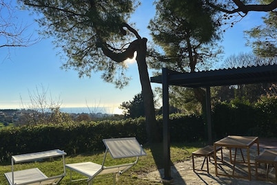 Casale Écru - Sirolo, splendid farmhouse with garden and sea view