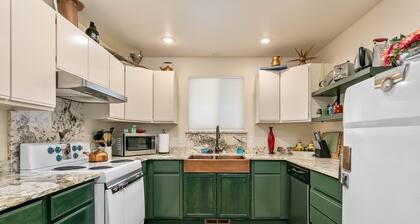 Sunset Retro Ride 2BR + Bikes