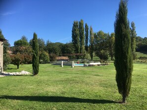 Property grounds - Gîte du Moulin de La Peyrière – Peace, Comfort & Pool in Tarn-et-Garonne (Cazes-Mondenard)
