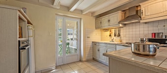 Holiday Home 'Maison 15pers 300m De La Plage' with Private Terrace, Private Garden and Wi-Fi