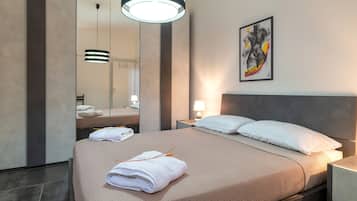 2 chambres, fer et planche à repasser, Wi-Fi gratuit, draps fournis