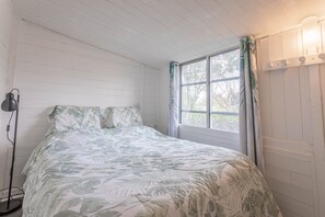 2 dormitorios, tabla de planchar con plancha, wifi gratis y ropa de cama