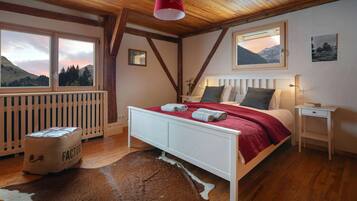 4 Schlafzimmer, BĂŒgeleisen/BĂŒgelbrett, WLAN, BettwĂ€sche