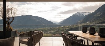 Chalet "Goyen" with Shared Pool, Private Terrace & Wi-Fi