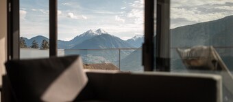 Chalet "Goyen" with Shared Pool, Private Terrace & Wi-Fi