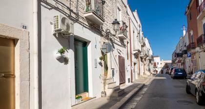 Holiday Home 'Dimora Dei Messapi' with Wi-Fi and Air Conditioning