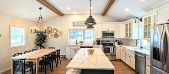 Adirondack Luxury: Hot Tub, Fire Pit, Walk to Lake