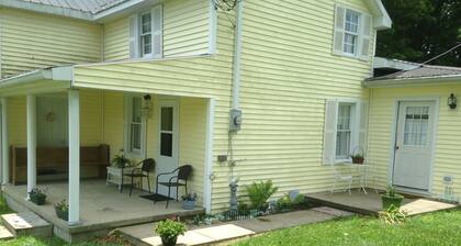 The Orchard-A Place to get Away and Relax at our cozy,remodeled, historic house.