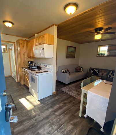 5 minutes from town, lots of space for pets to run, quiet and private!