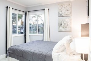 3 habitaciones, tabla de planchar con plancha y wifi gratis