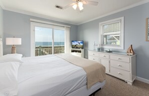 5 bedrooms, free WiFi, bed sheets