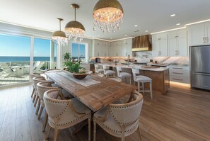 Dining - Hobbs Realty - Find your "Carolina Joy" in this brand new custom 5-bedroom oceanfront island home! (Holden Beach)