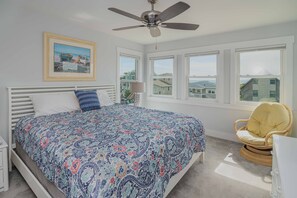 4 bedrooms, free WiFi, bed sheets