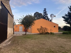 Property grounds - Casa de Campo Rústica, a 15 Minutos del Centro de Tandil y Circuitos Turísticos (Tandil)