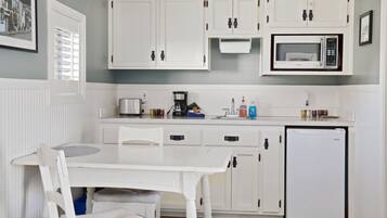 Fridge, microwave, coffee/tea maker, toaster