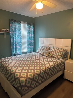 3 bedrooms, iron/ironing board, travel cot, free WiFi - Condo minutes to Disney & Universal 3 bdr (Kissimmee)