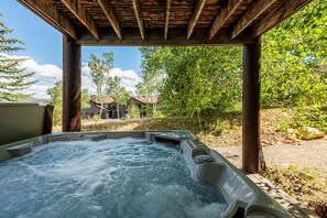 Bain à remous extérieur