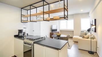 Apartamento familiar | Cocina privada | Frigorífico grande, microondas, horno y tostadora