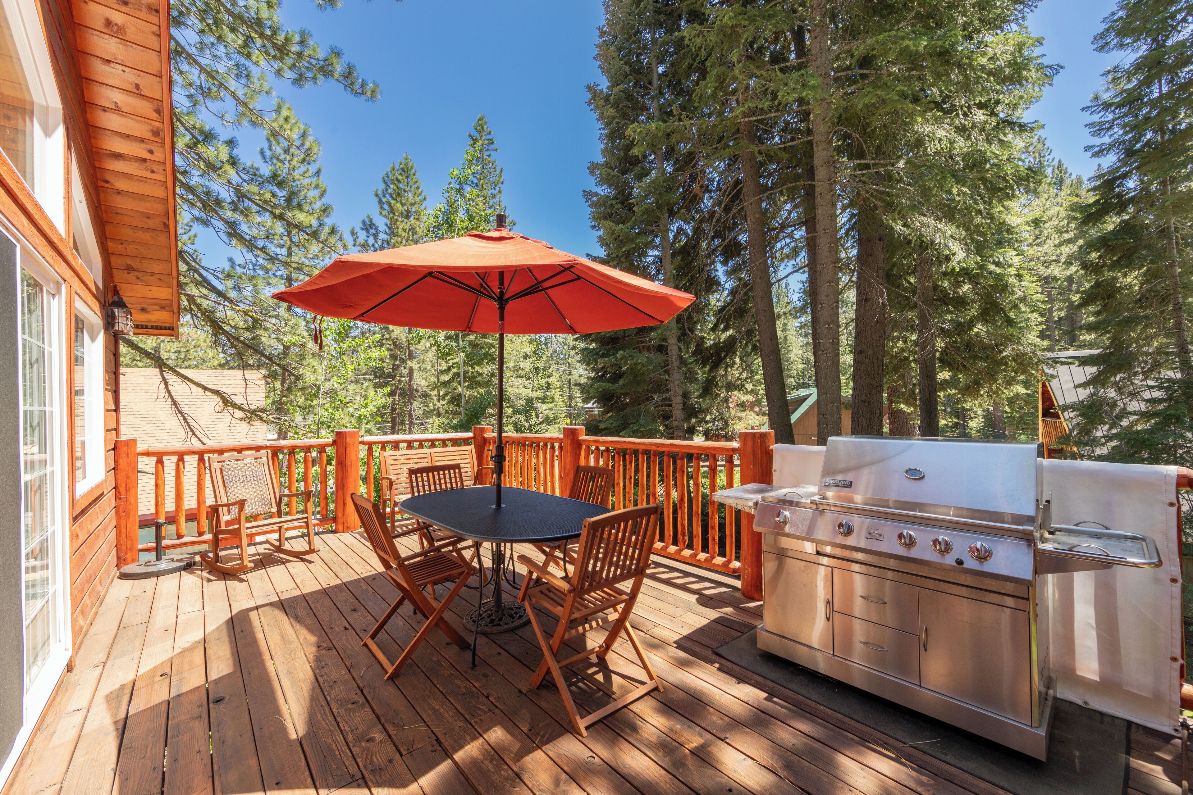 Tahoe Grand Luxury West Shore - Pet Friendly + Hot Tub Close to Beach!