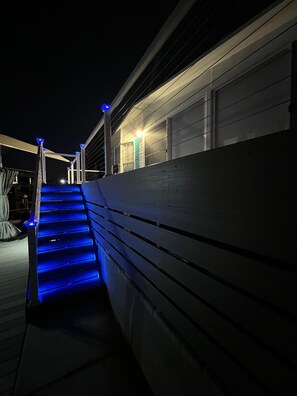 Property grounds - St James City,Watch sunsets,Dolphins, manatees on Canal while on Spa, kayaks (Saint James City)