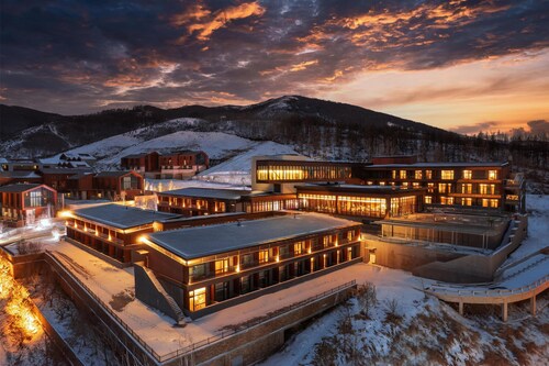 Oakwood Suites Chongli