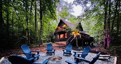 Close to Everything! 3BR Sleeps 9 - King Bd - 5min Helen & Anna Ruby Falls