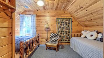 3 bedrooms, desk, free WiFi, bed sheets