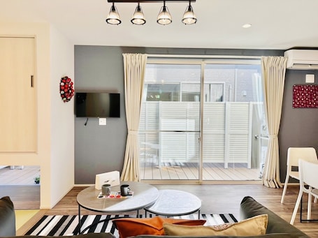 Televisión de pantalla plana