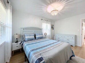 2 Schlafzimmer, Schreibtisch, Bügeleisen/Bügelbrett, kostenloses WLAN
