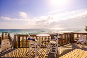 Property grounds - Coco's Cabana - Steps to Beach! (Panama City Beach)