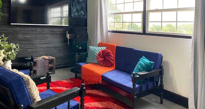 Las Artes: Creatives Welcomed